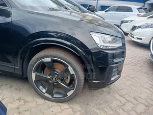Audi Q2 2019 Black