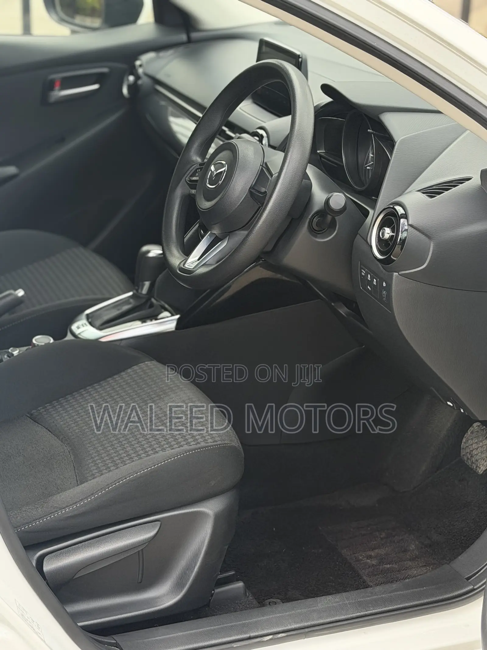 Mazda Demio 2019 Pearl