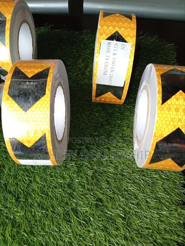 High-Visibility Reflective Hazard Tape - thumbnail 3