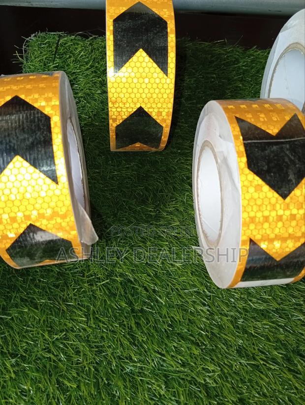 High-Visibility Reflective Hazard Tape - thumbnail 4