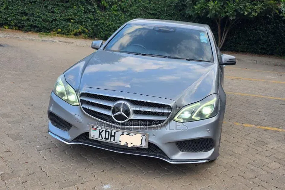 Mercedes-Benz E250 2015 Silver
