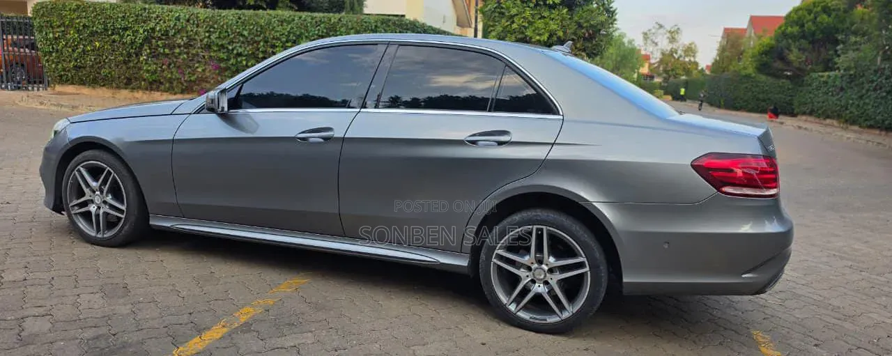 Mercedes-Benz E250 2015 Silver