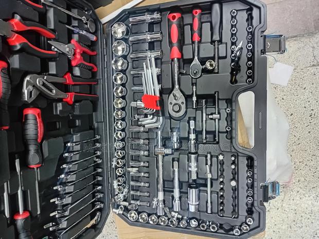 Highly Precise 142pcs Mechanical Tool Set - main view