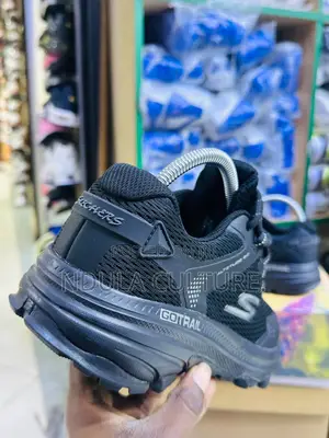 Skechers Go Trail