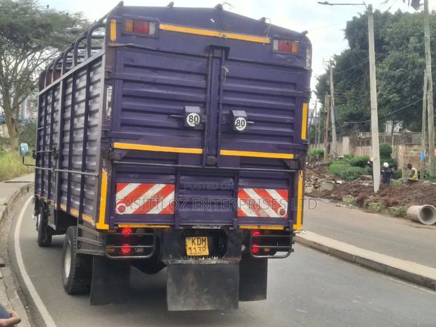 Isuzu NQR Truck - thumbnail 5