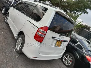 Toyota Noah 2012 White