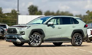Toyota RAV4 2020 Green