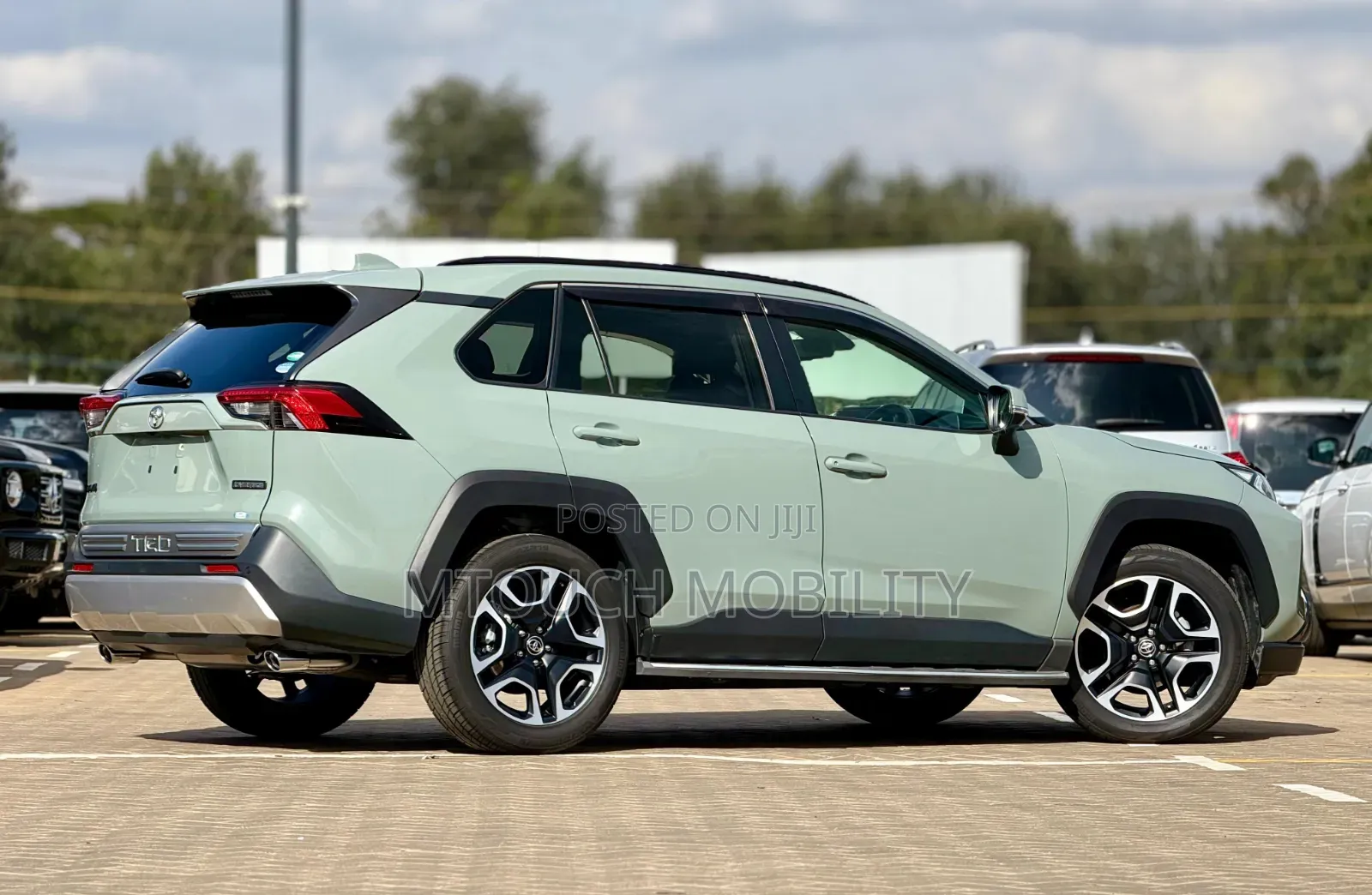 Toyota RAV4 2020 Green