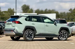 Toyota RAV4 2020 Green
