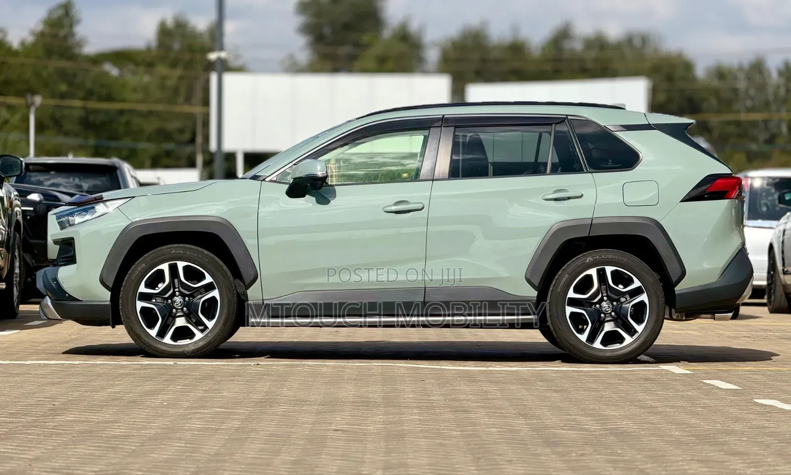 Toyota RAV4 2020 Green