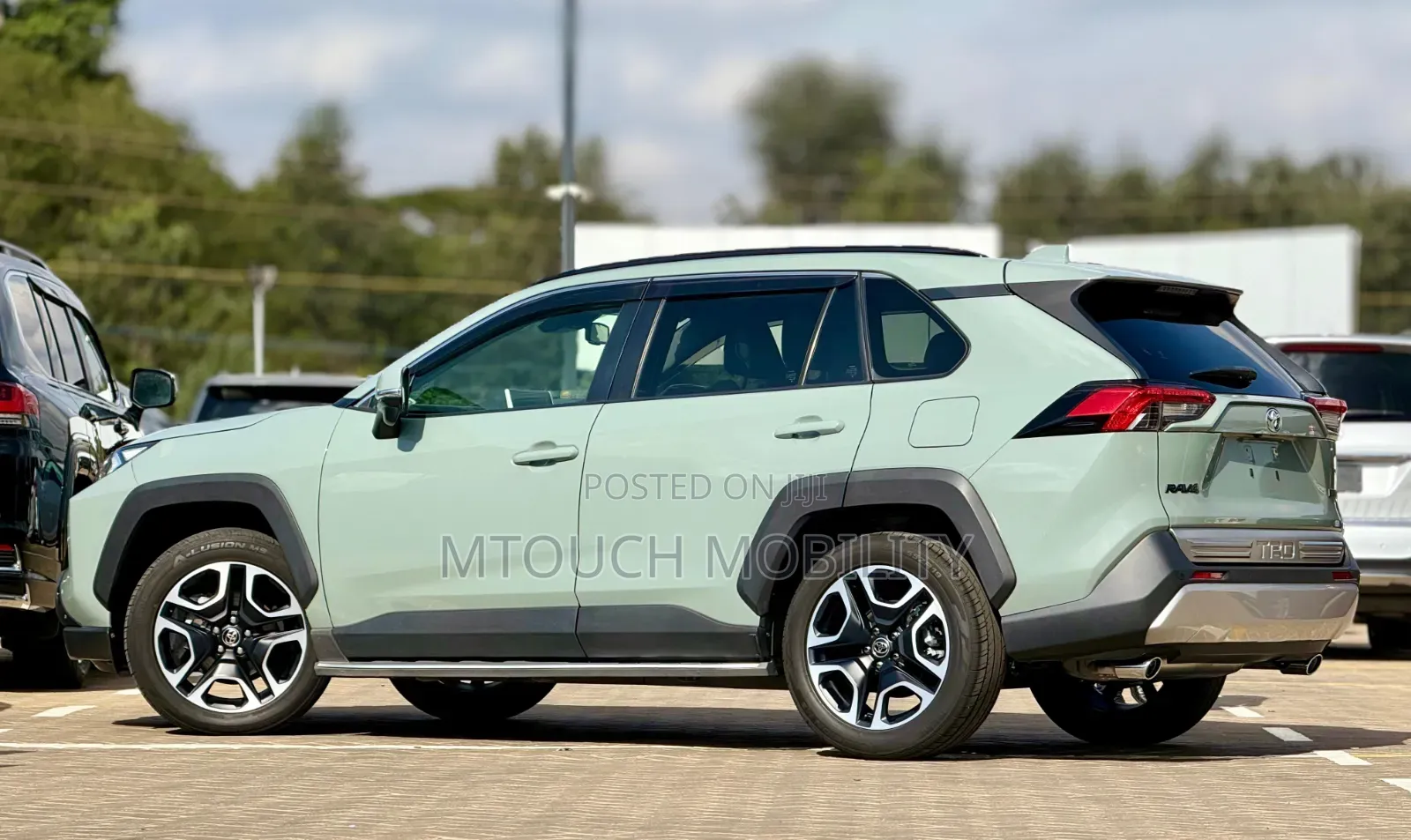 Toyota RAV4 2020 Green