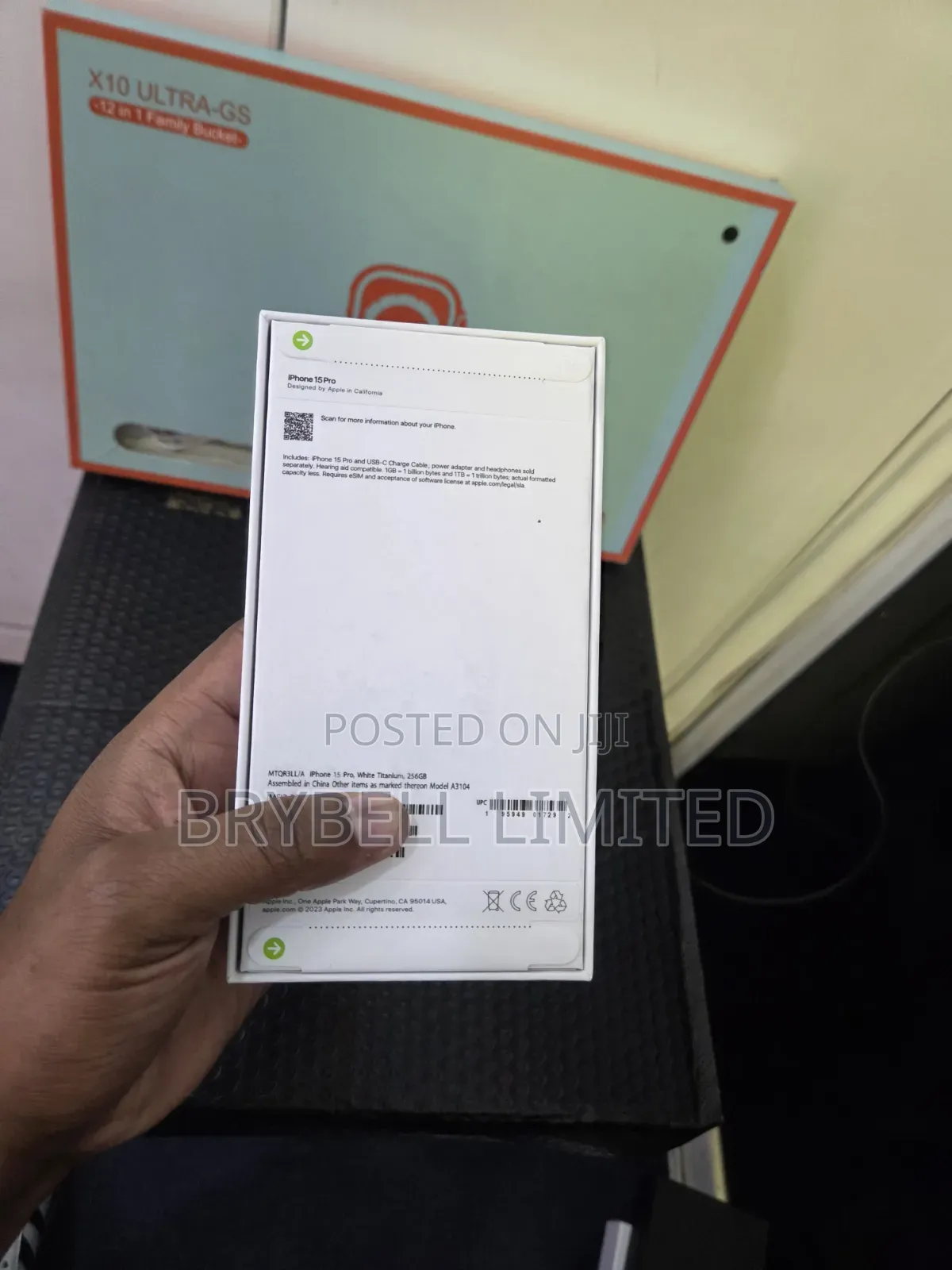 New Apple iPhone 15 Pro Max 256 GB White