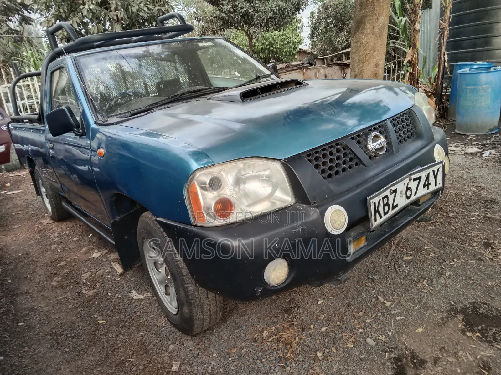 Nissan Hardbody 2014 Blue