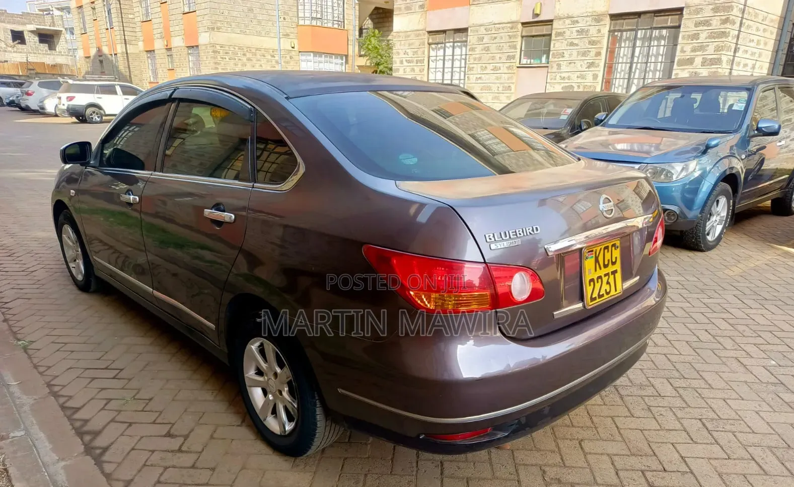 Nissan Bluebird 2008 Brown