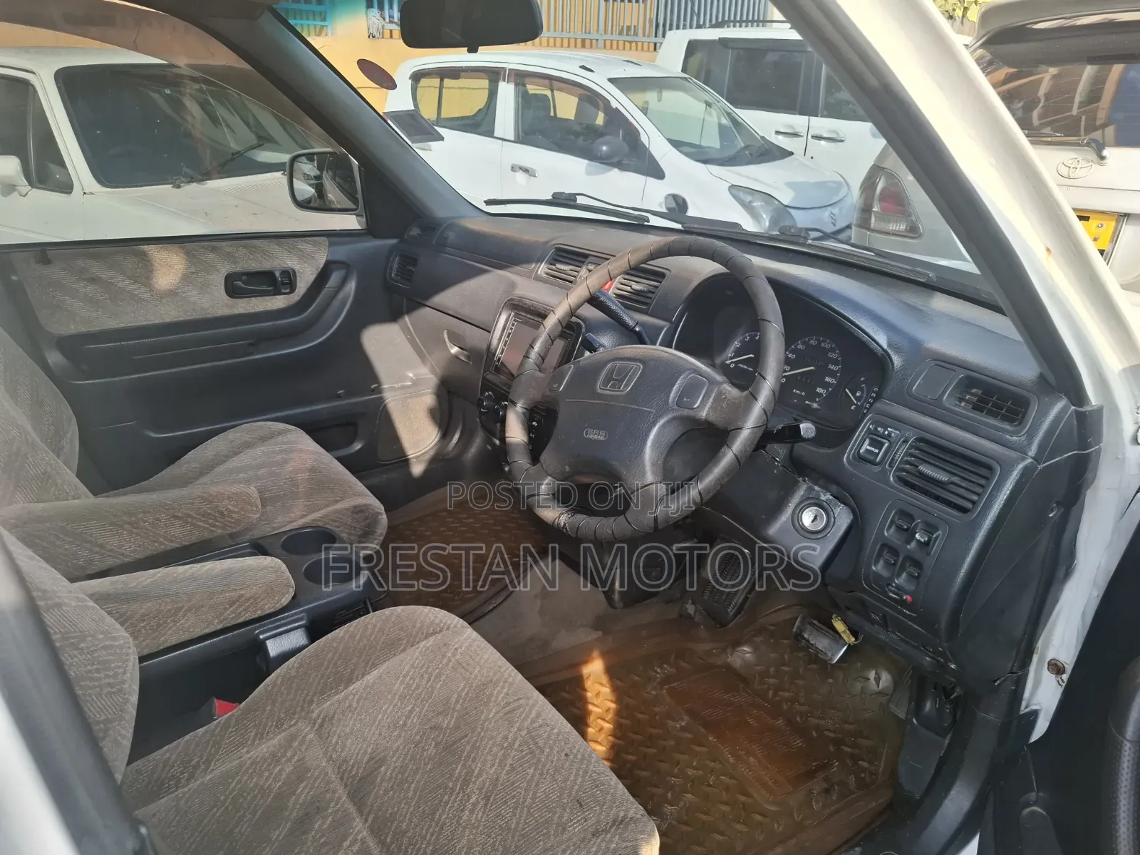 Honda CR-V 2002 White