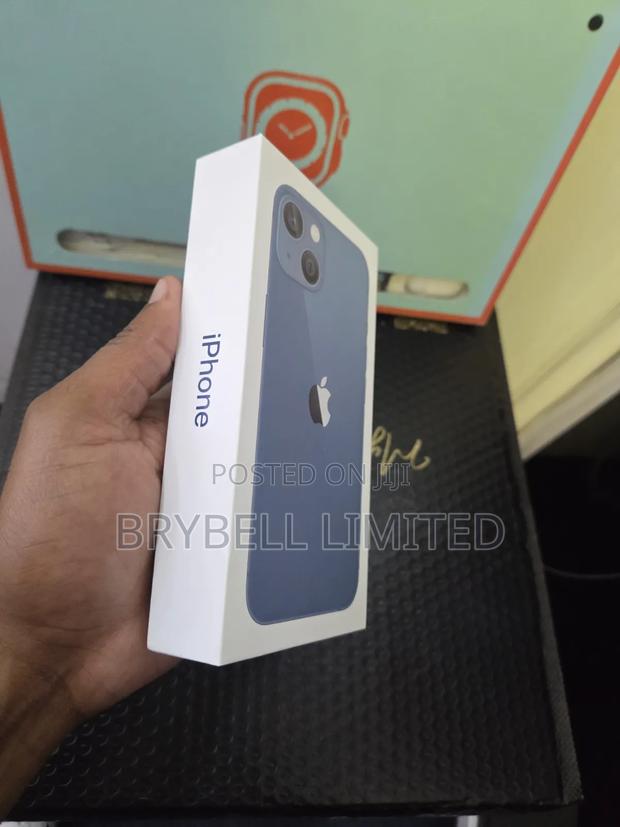 New Apple iPhone 13 128 GB Blue - thumbnail 2