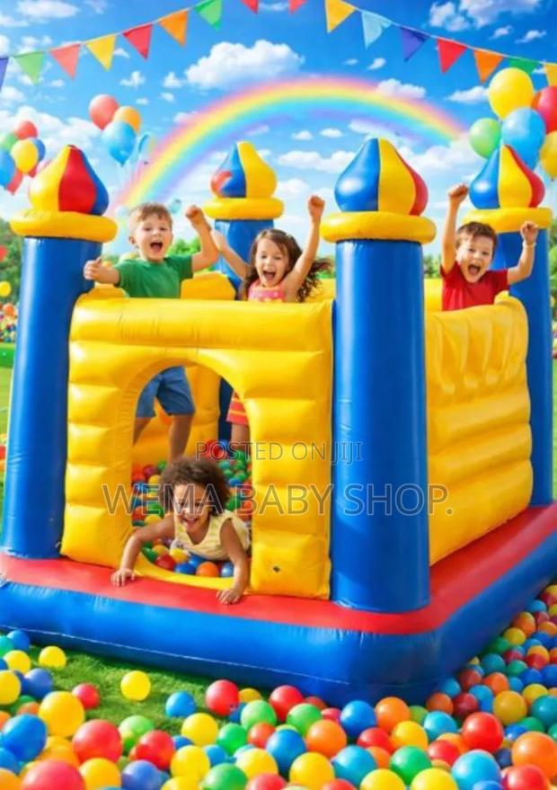 Intex Jump-O-Lene Inflatable Bouncing Castle! - thumbnail 4