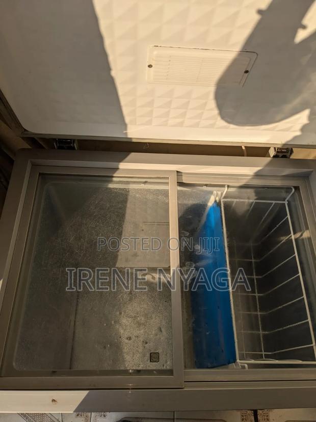 Selling Used Freezer 150 Litres - thumbnail 4