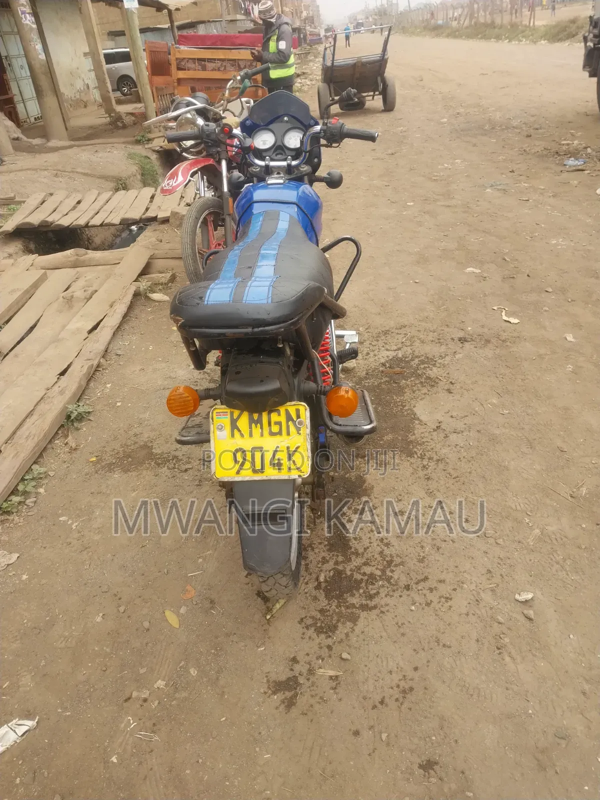TVS HLX Plus ES 2025 Blue