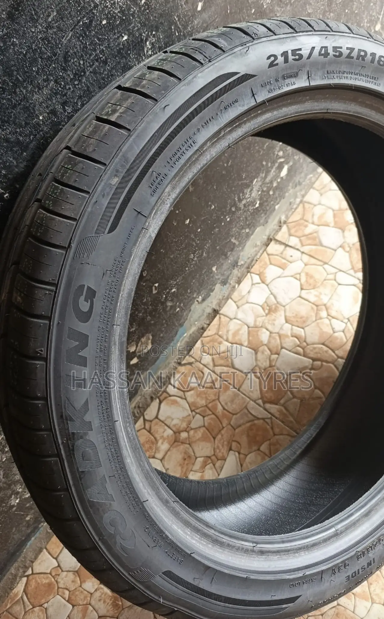 215/45r18 Roadking Tyre