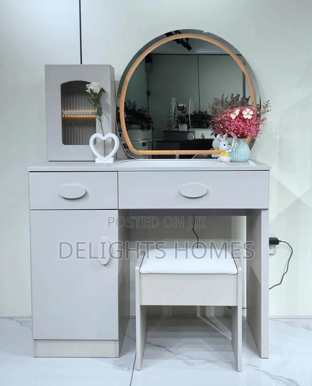 Modern Make Up Vanity Table - thumbnail 2