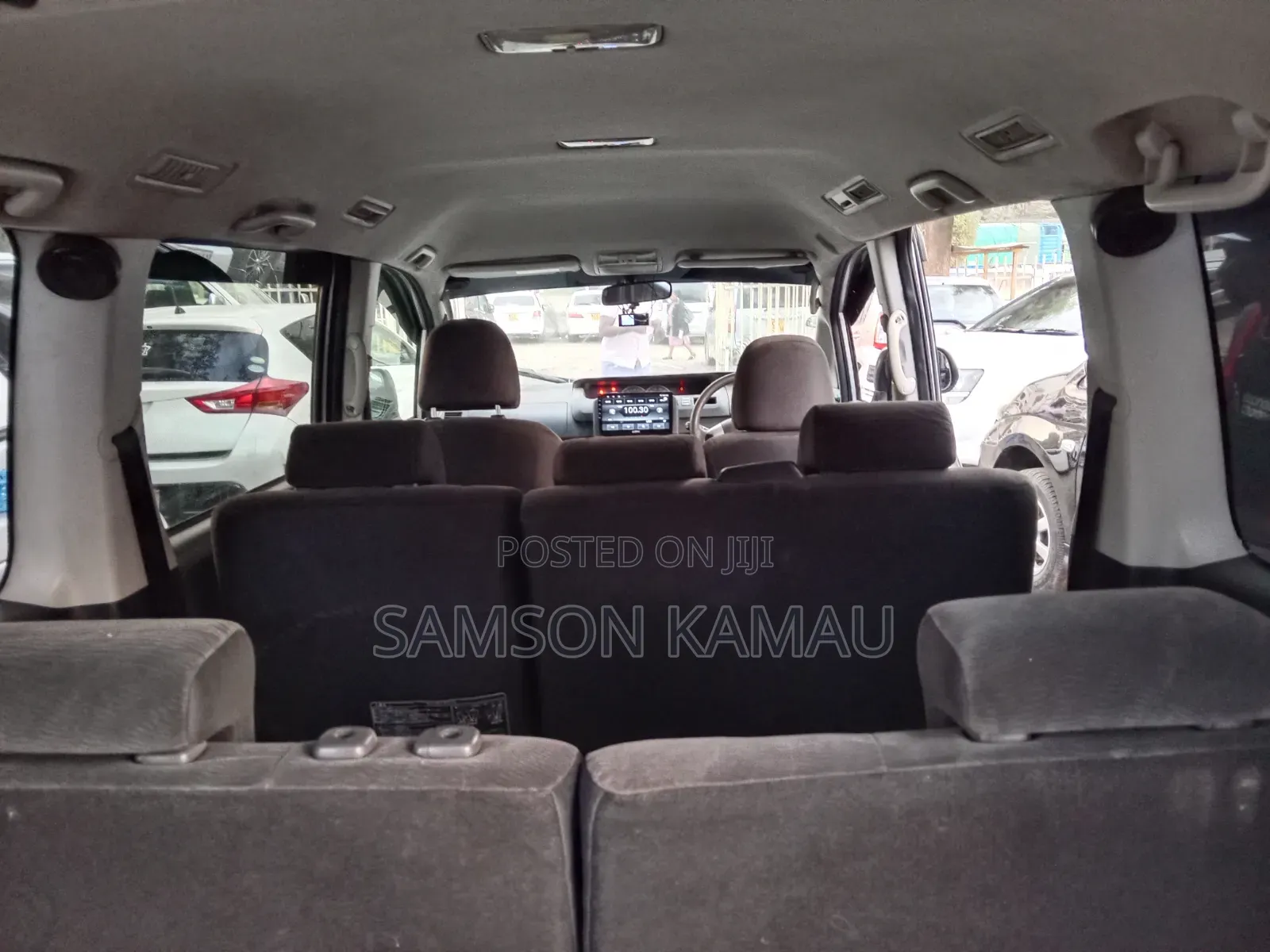 Toyota Voxy 2012 Silver