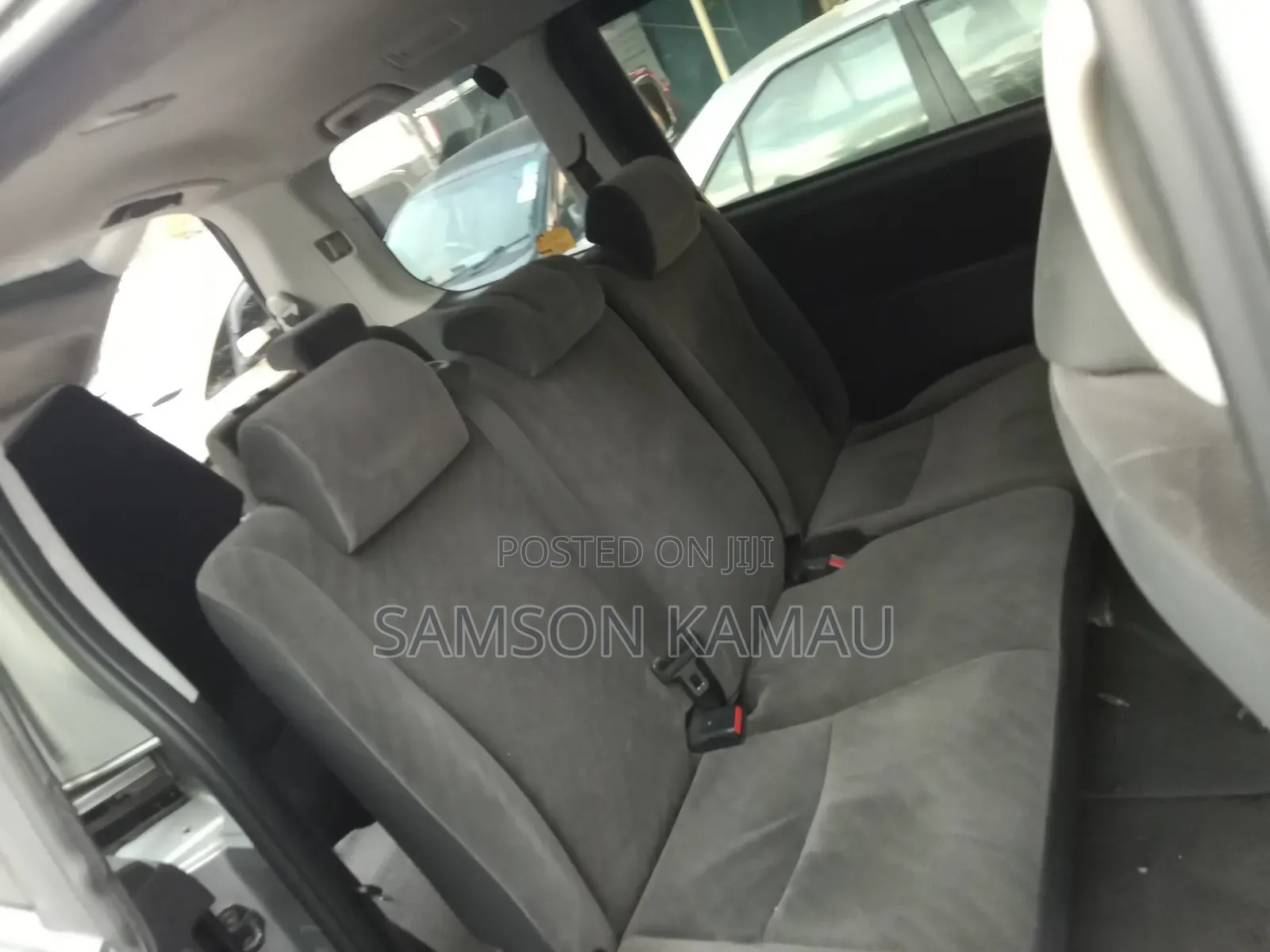 Toyota Voxy 2012 Silver