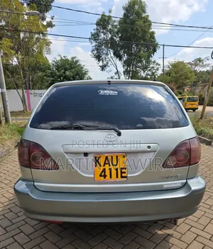 Toyota Harrier 2003 Silver