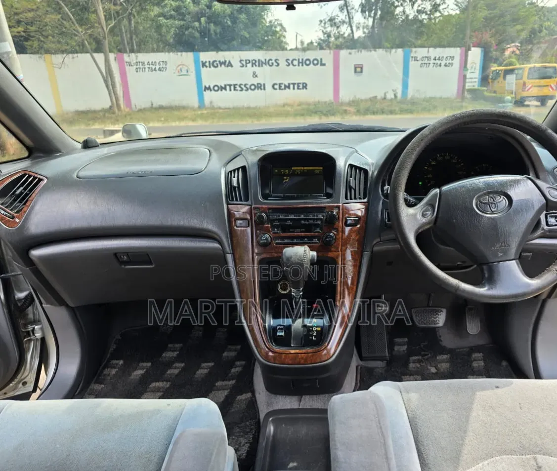 Toyota Harrier 2003 Silver