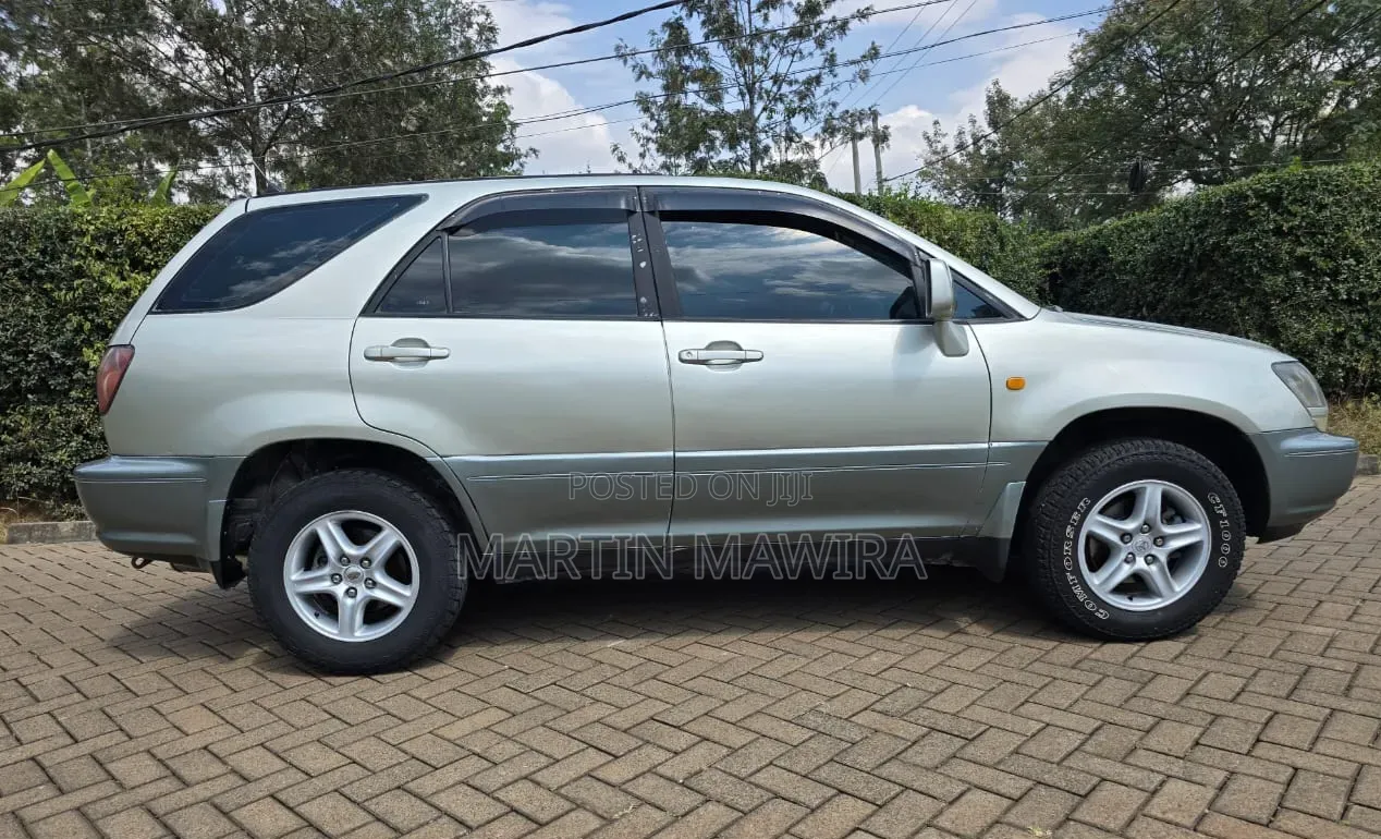 Toyota Harrier 2003 Silver