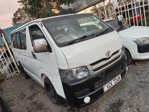 Toyota HiAce 2009 White - thumbnail 12