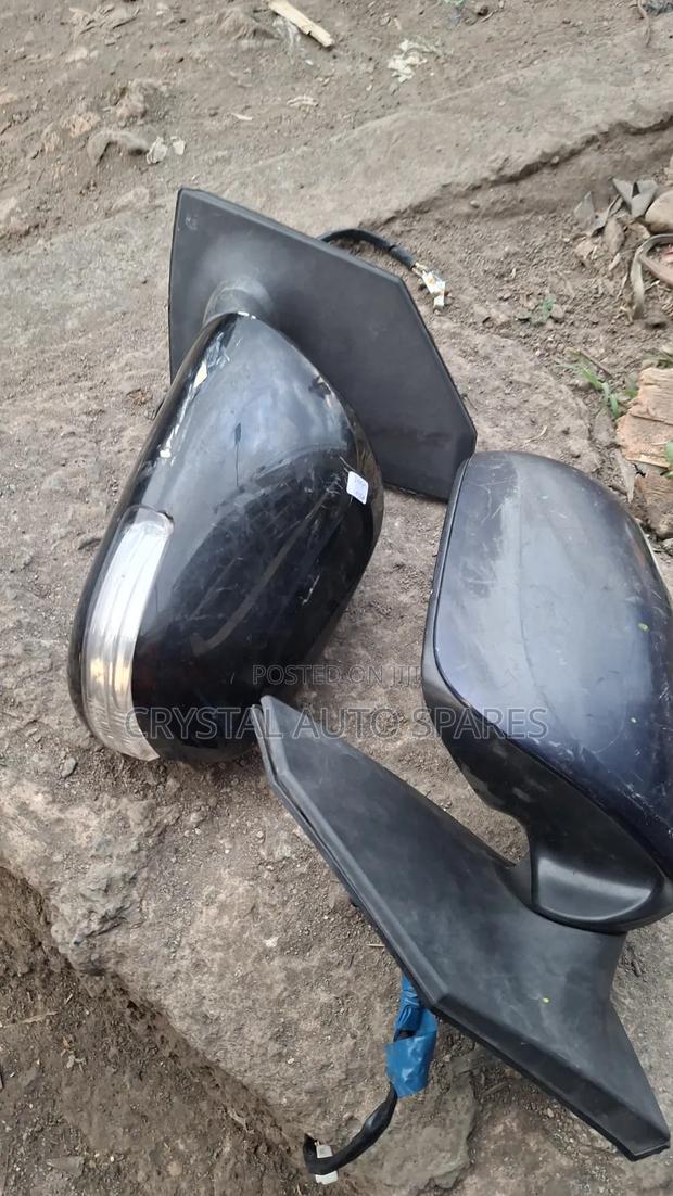 Axio 2008 Side Mirror