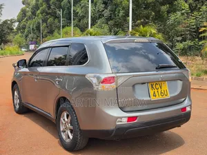 Mitsubishi Outlander 2012 Gray