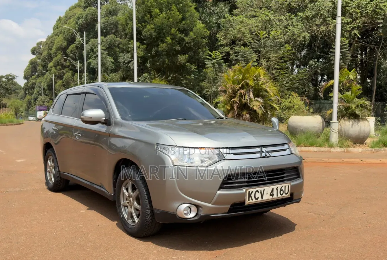 Mitsubishi Outlander 2012 Gray