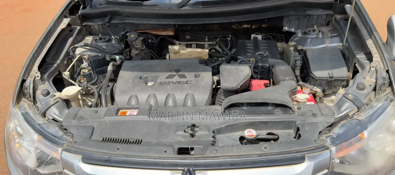 Mitsubishi Outlander 2012 Gray