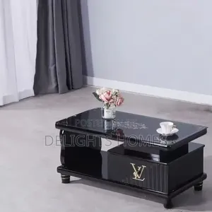Stylish and Luxurious Living Room Coffee Table