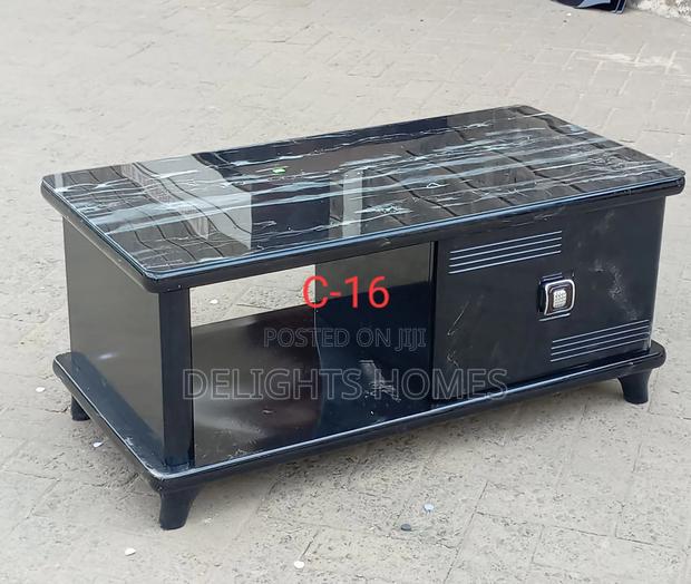 Stylish and Luxurious Living Room Coffee Table - thumbnail 2