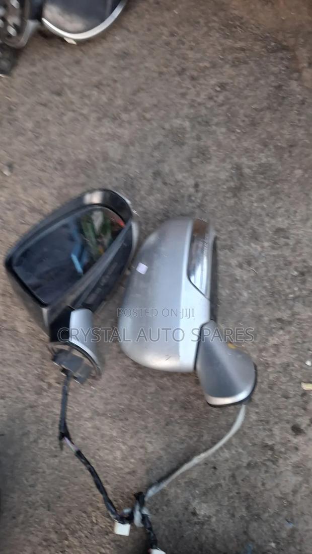 Wish 2010-2015 Side Mirrors - main view