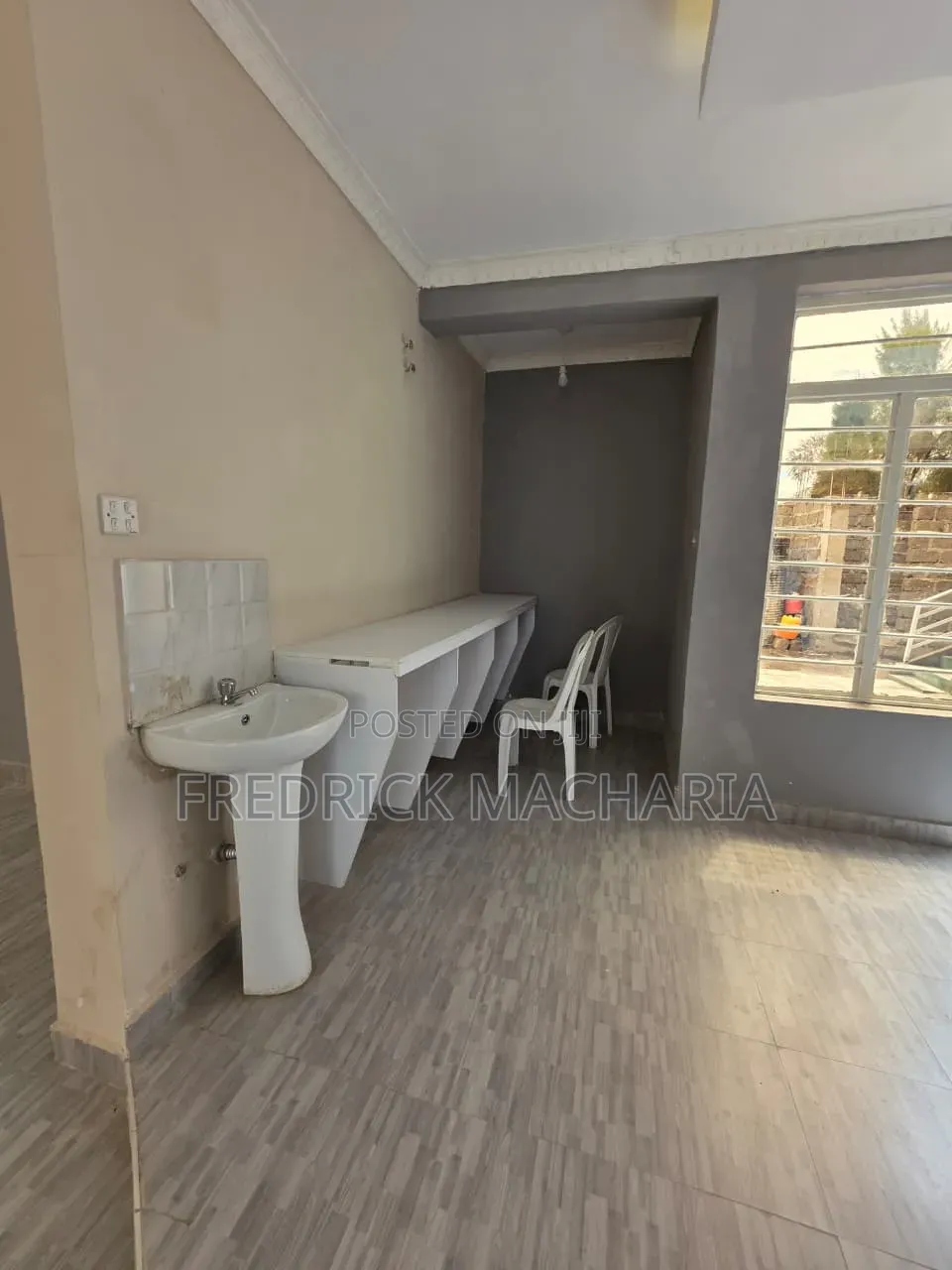 3bdrm Bungalow in Mugutha, Murera for sale