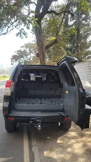 Toyota Land Cruiser Prado 2010 Black