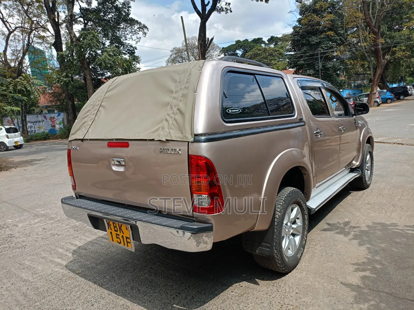 Toyota Hilux 2.5 Cab 2005 Gold