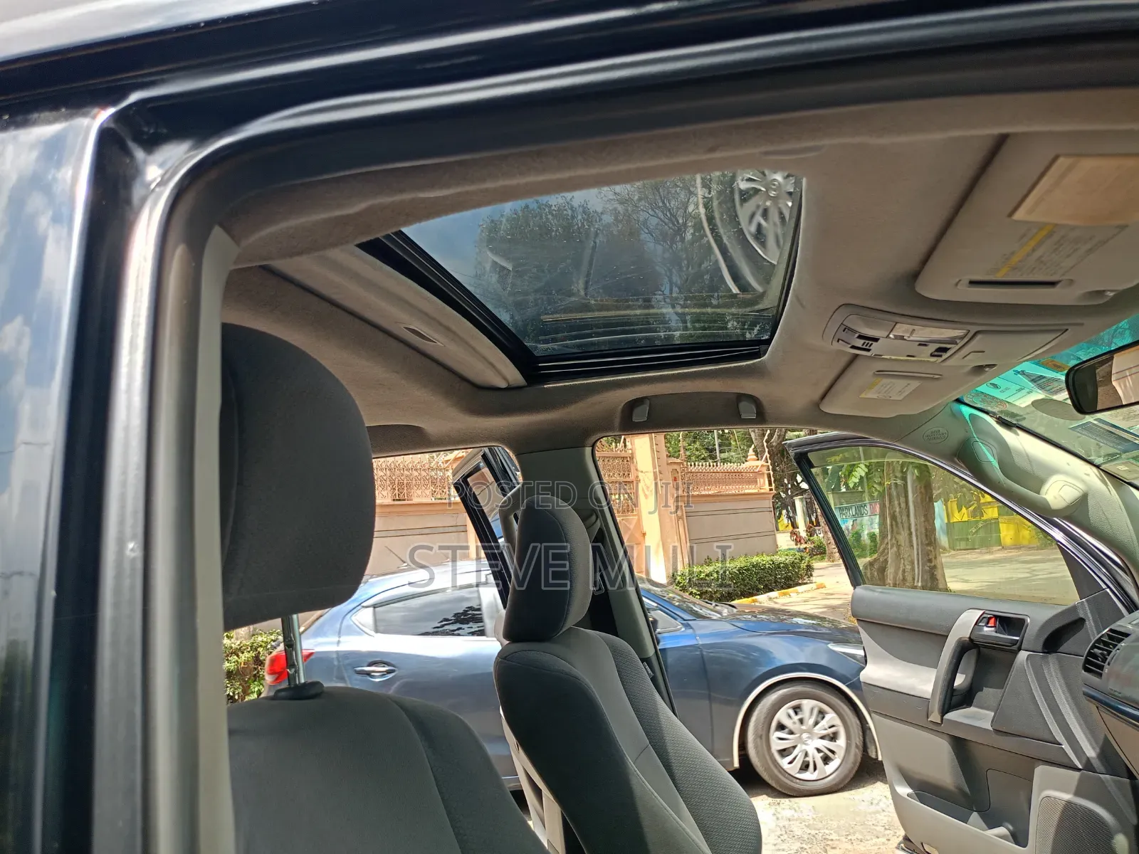 Toyota Land Cruiser 2012 Black