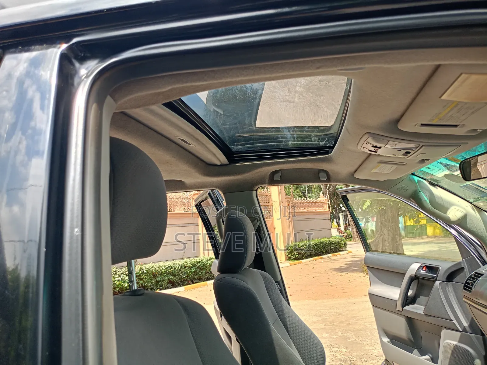 Toyota Land Cruiser 2012 Black
