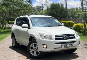 Toyota RAV4 2007 White