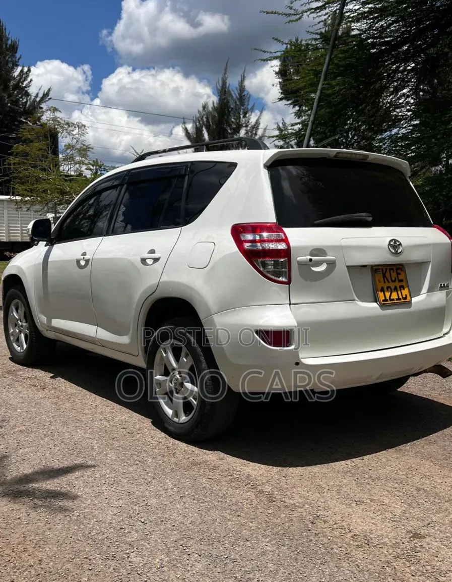 Toyota RAV4 2007 White
