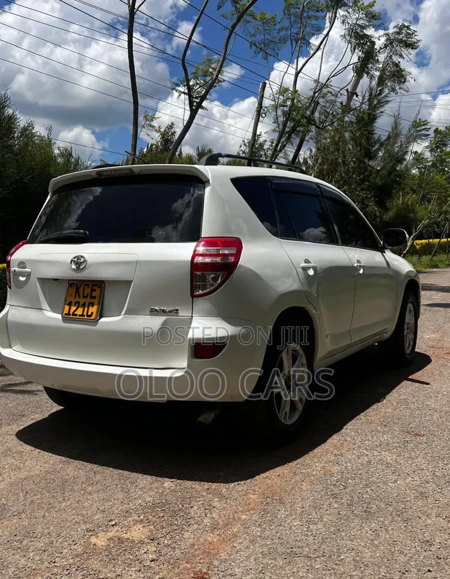 Toyota RAV4 2007 White