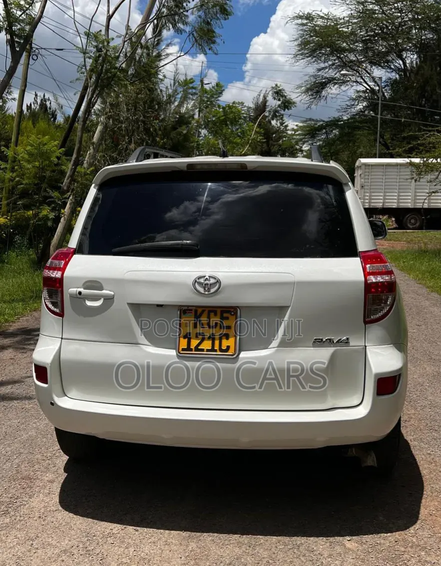 Toyota RAV4 2007 White
