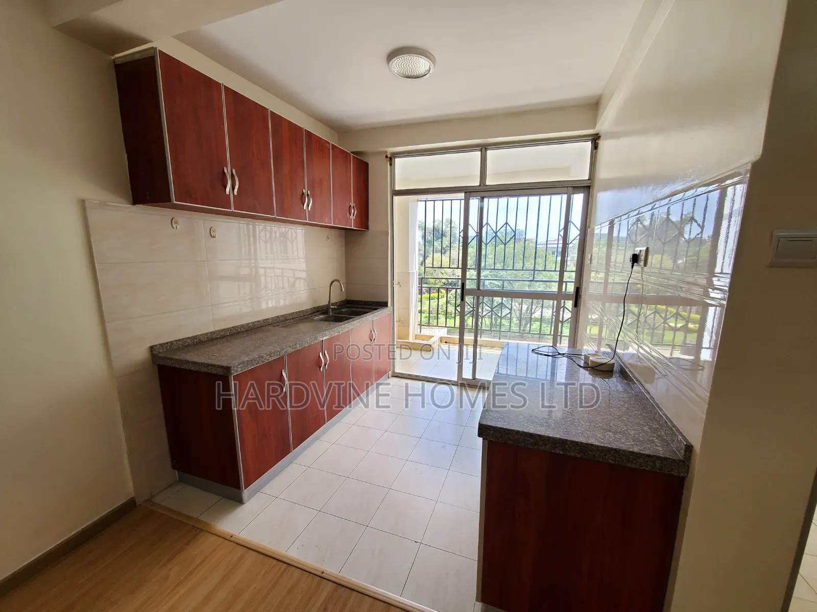 2bdrm Apartment in Valley Arcade for rent