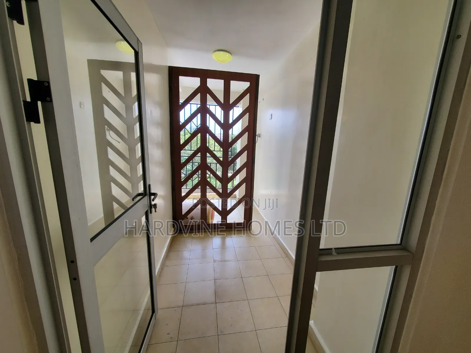 2bdrm Apartment in Valley Arcade for rent