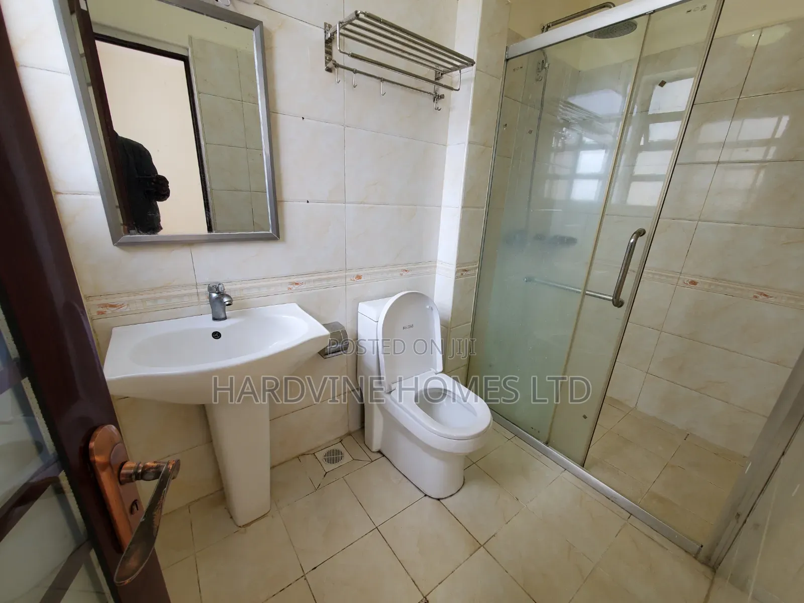 2bdrm Apartment in Valley Arcade for rent